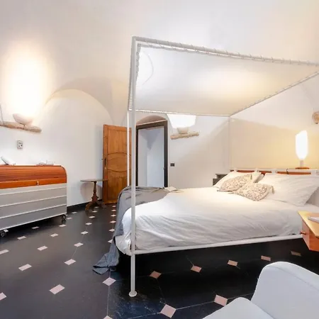 Altido Exclusive With Rooftop Jacuzzi And View In Verezzi Holiday home Borgio Verezzi