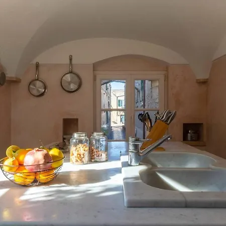 Holiday home Altido Exclusive With Rooftop Jacuzzi And View In Verezzi