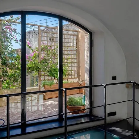 Altido Exclusive With Rooftop Jacuzzi And View In Verezzi Borgio Verezzi